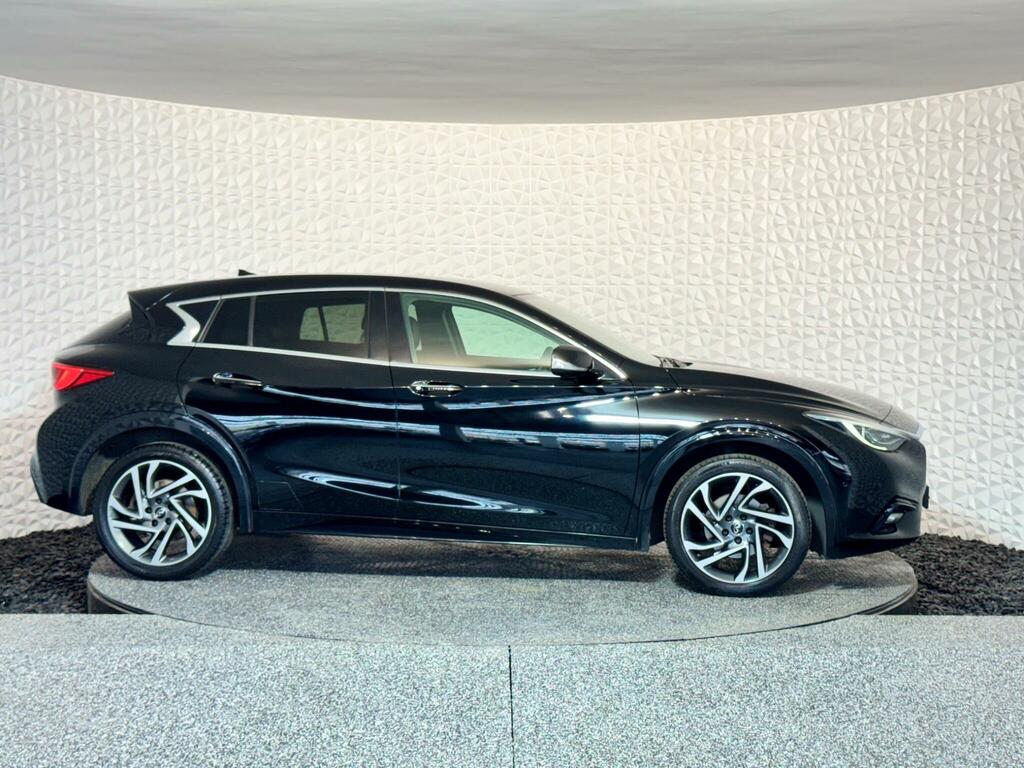 Infiniti Q30  Grey #8