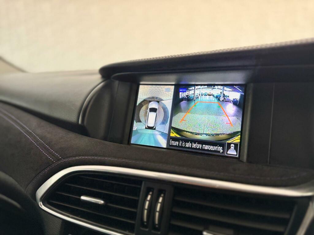 Infiniti Q30  Grey #35