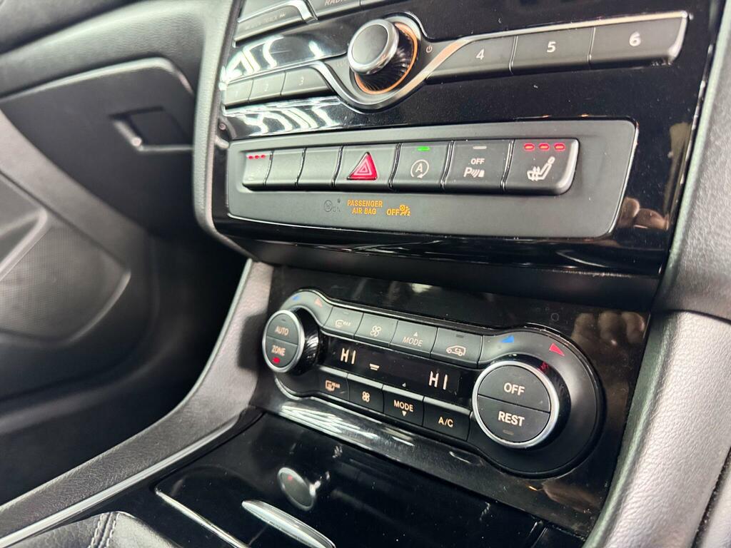 Infiniti Q30  Grey #29