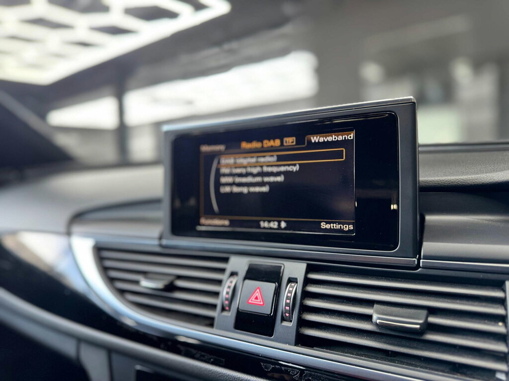 Audi A6 Avant 2.0 Avant Tdi Ultra Se 188 Bhp Black #46