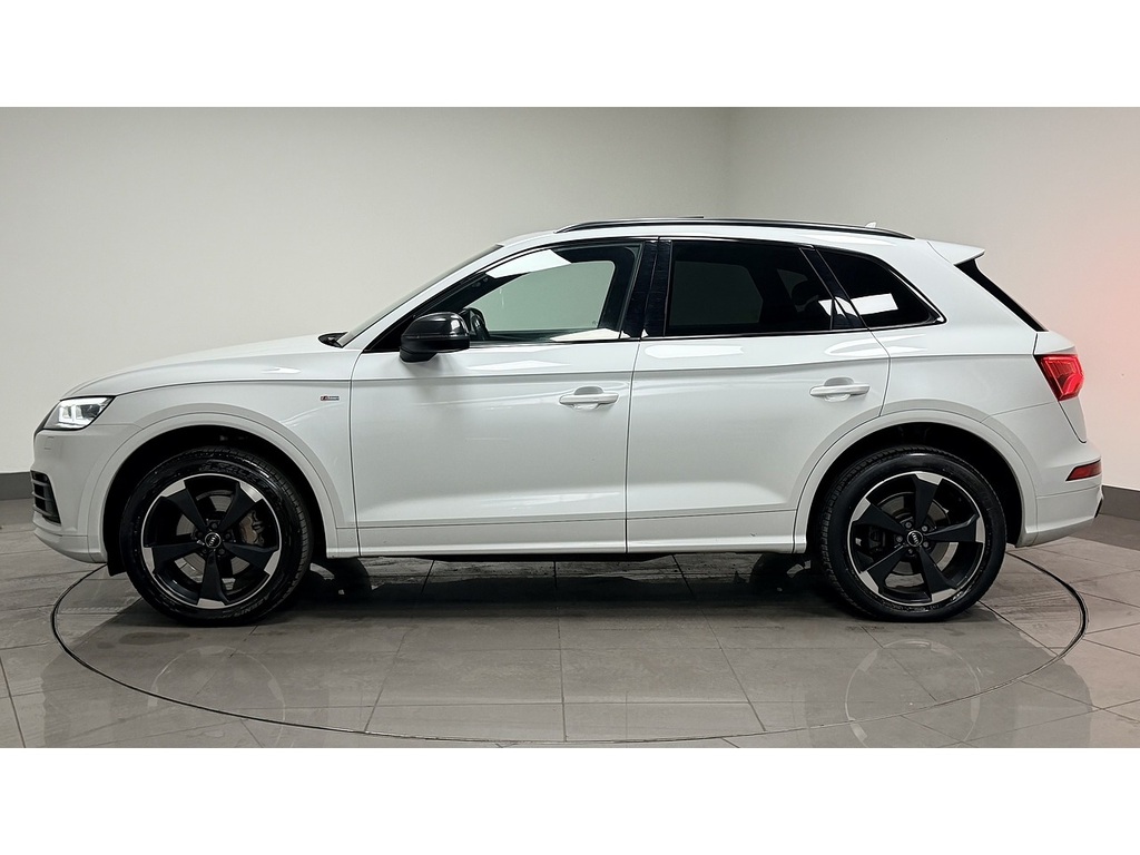 Audi Q5 Tfsi Black Edition YF20HKH White #3