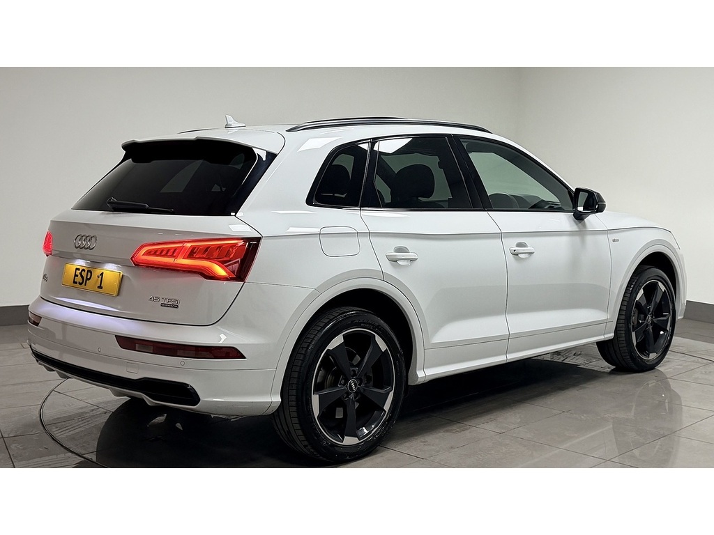 Audi Q5 Tfsi Black Edition YF20HKH White #6