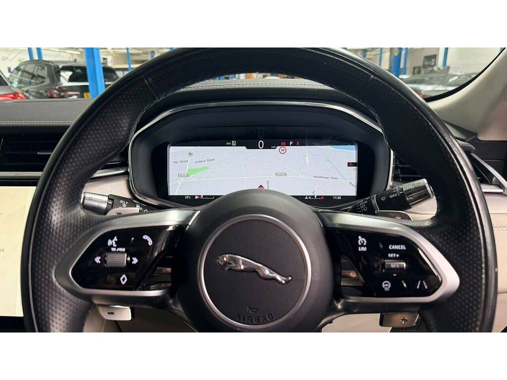 Jaguar F-Pace  Black #11