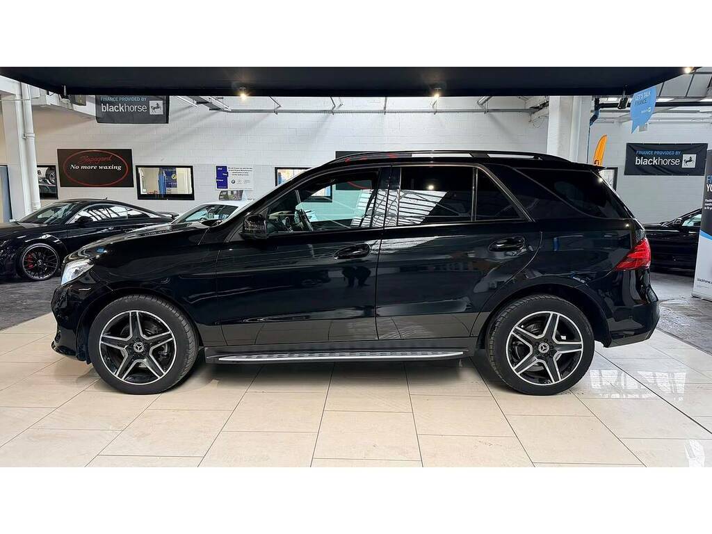 Mercedes-Benz GLE Class Gle250d Amg Night Edition Black #3