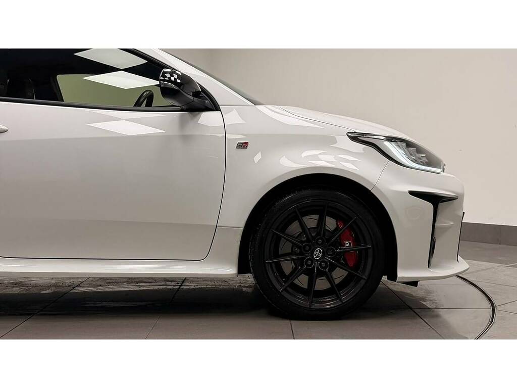 Toyota Yaris 1.6T Gr Circuit Hatchback Awd Eu White #5