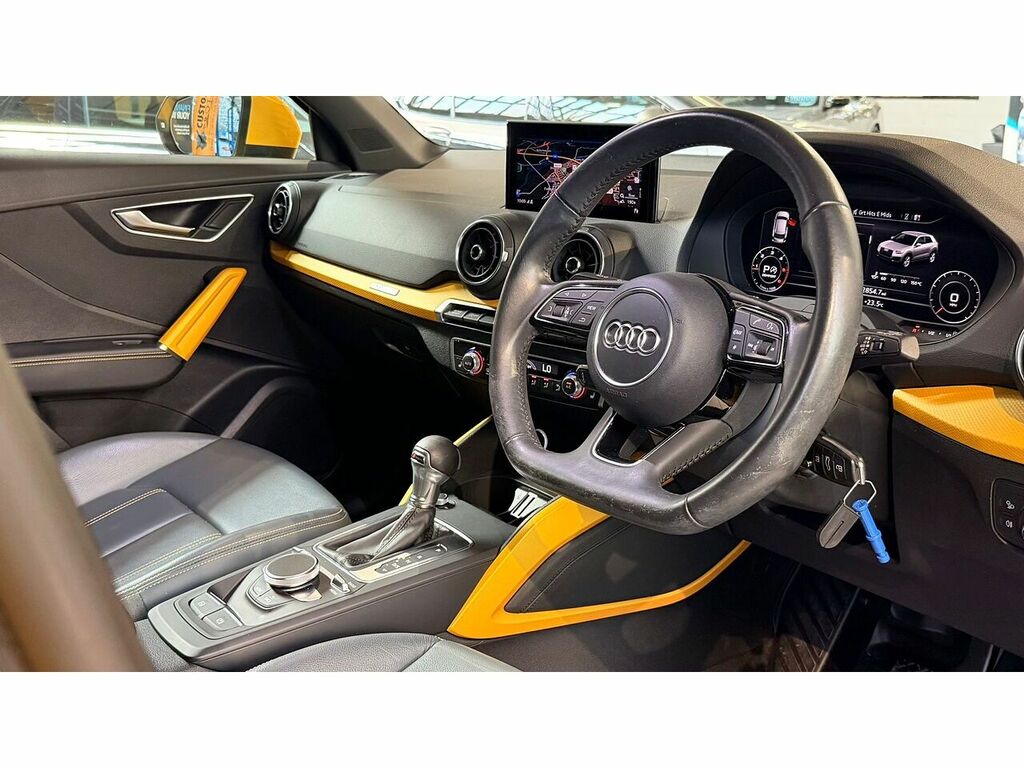 Audi Q2 S Line White #13