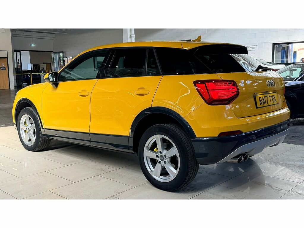 Audi Q2 Tdi Sport Yellow #4