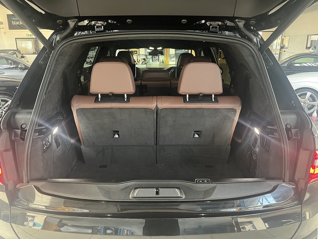 BMW X7 X7 M50d Black #14