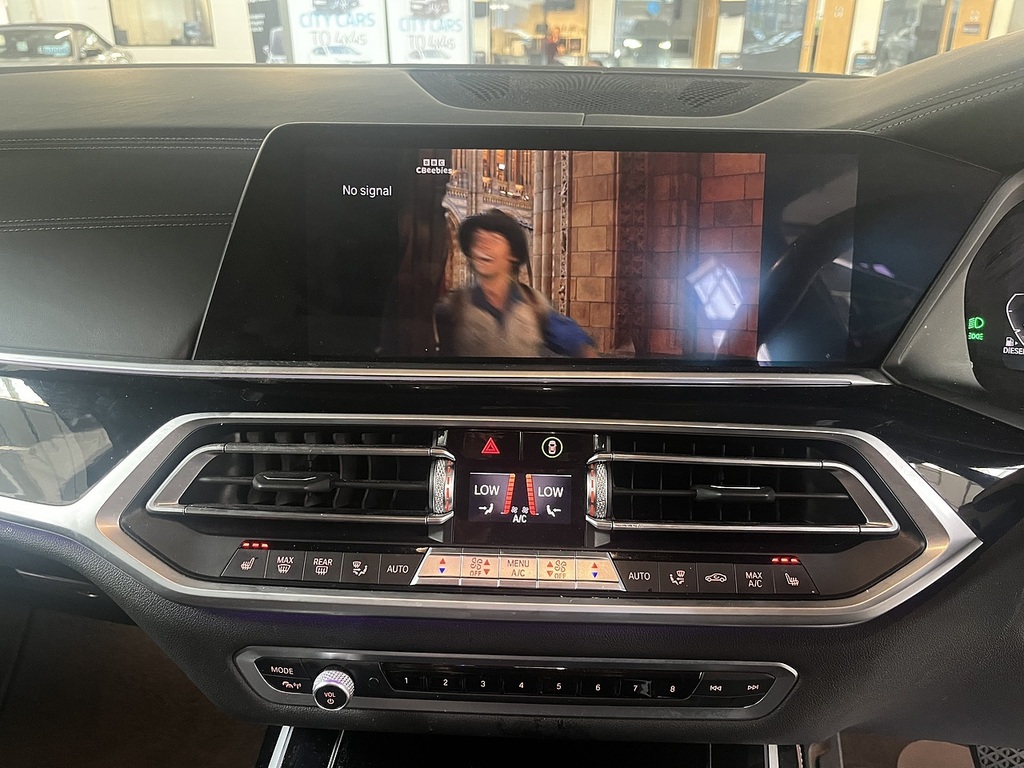 BMW X7 X7 M50d Black #16