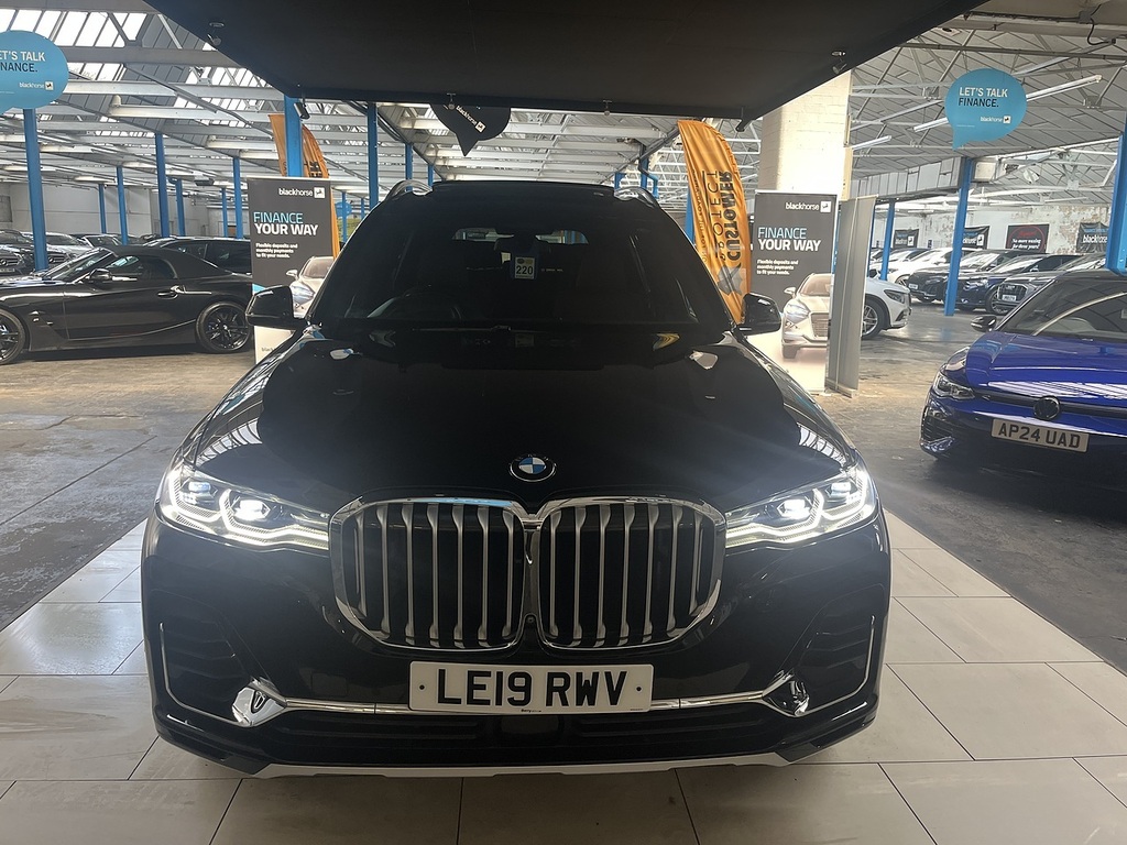 BMW X7 X7 M50d Black #11