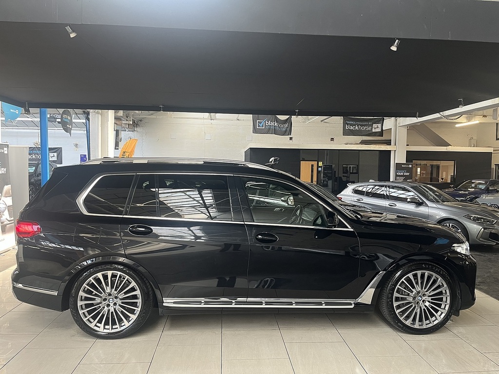 BMW X7 X7 M50d Black #9