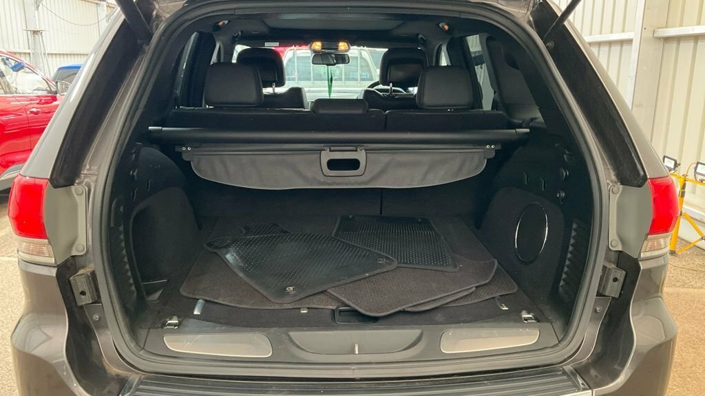 Jeep Grand Cherokee 3.0 Crd Summit 20 Alloys Inc, Nav, Power  #7