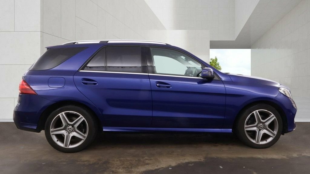 Mercedes-Benz GLE Class 3L Amg Line Blue #3