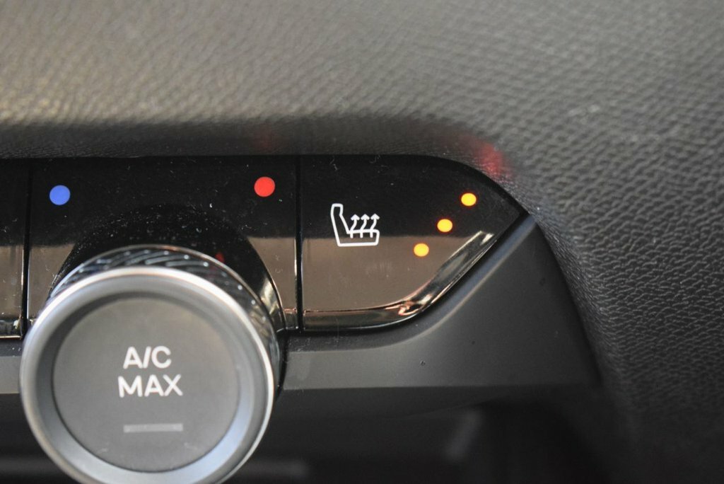 Citroen C4 1.2 Puretech 130 Max Eat8 2024 White #27
