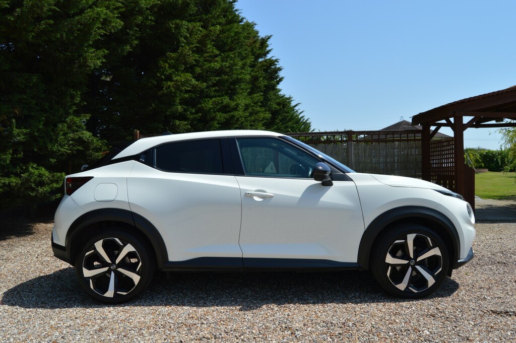 Nissan Juke Hatchback 202171 LM71JHV White #6