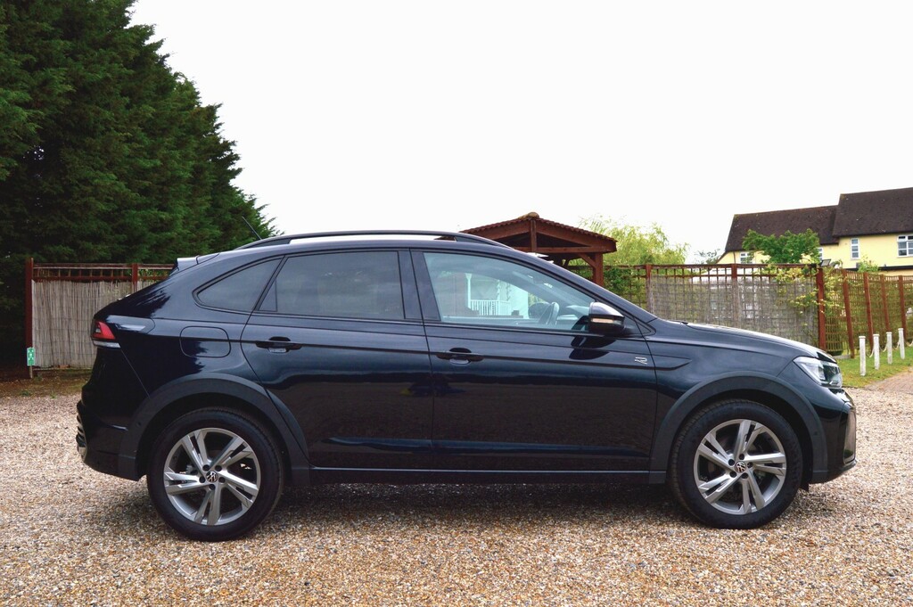 Volkswagen Taigo Suv 1.0 Tsi R-line 202424 GF24RWZ Black #4