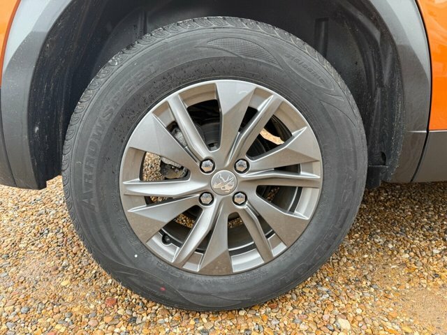 Peugeot 2008 Puretech Active Premium HSZ1208 Orange #6