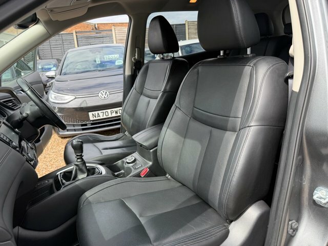 Nissan X-Trail Dci N-connecta Red #32