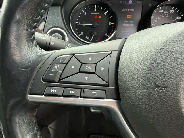 Nissan X-Trail Dci N-connecta Red #21