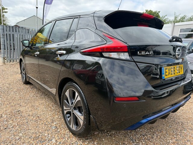 Nissan Leaf 2.Zero Hatchback EX68SDY Black #2