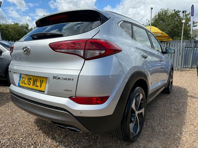 Hyundai Tucson Crdi Premium Suv Silver #2