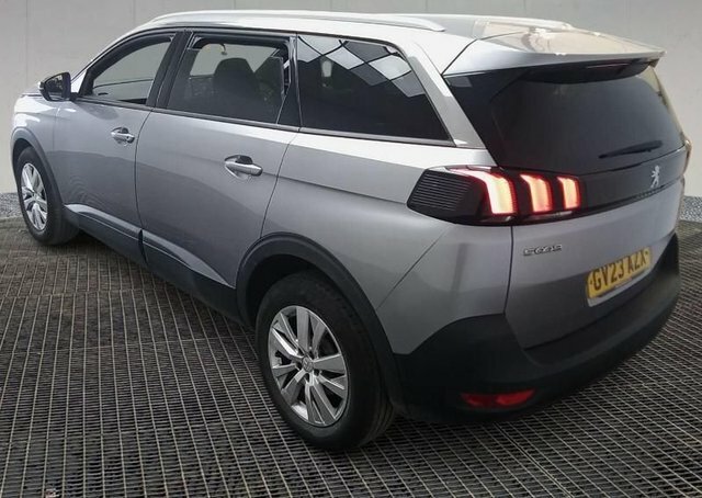 Peugeot 5008 Bluehdi Allure Premium Grey #2