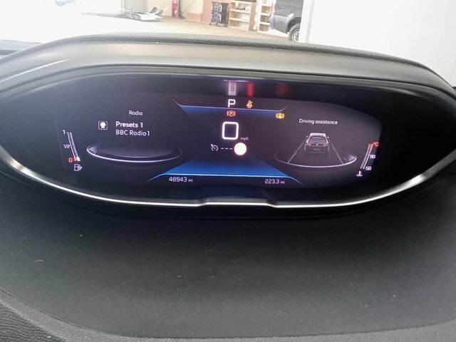Peugeot 5008 Bluehdi Allure Premium Grey #5
