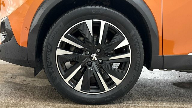 Peugeot e-2008 Gt Line Suv Orange #5