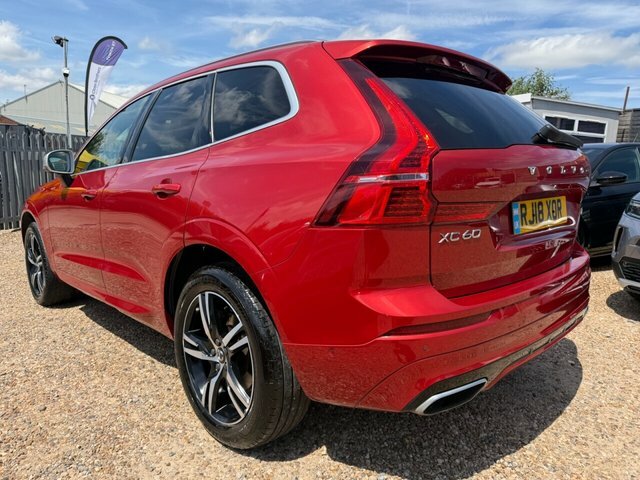 Volvo XC60 T5 R-design Suv Red #5