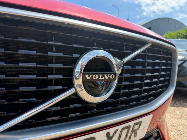 Volvo XC60 T5 R-design Suv Red #2