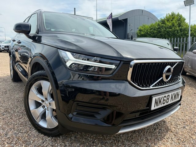 Volvo XC40 T3 Momentum Suv Black