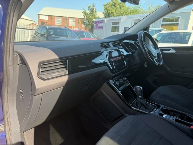 Volkswagen Touran Se Blue #21