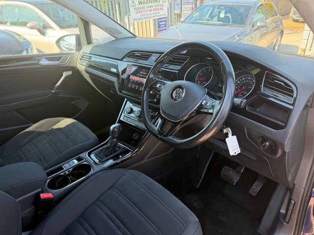 Volkswagen Touran Se Blue #25
