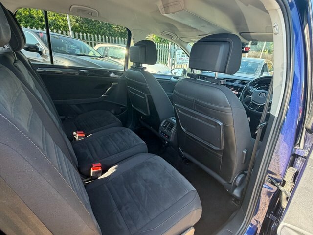 Volkswagen Touran Se Blue #16