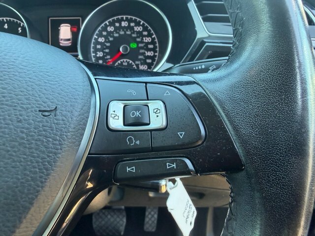 Volkswagen Touran Se Blue #29