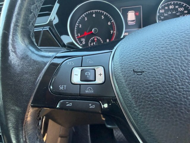 Volkswagen Touran Se Blue #31