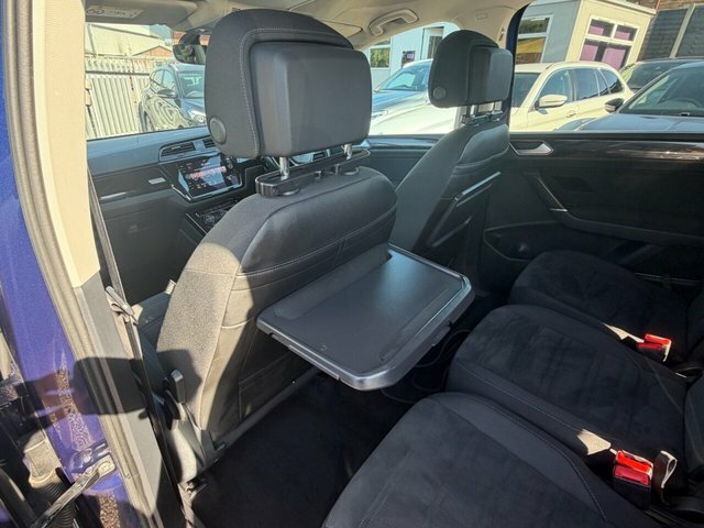Volkswagen Touran Se Blue #19