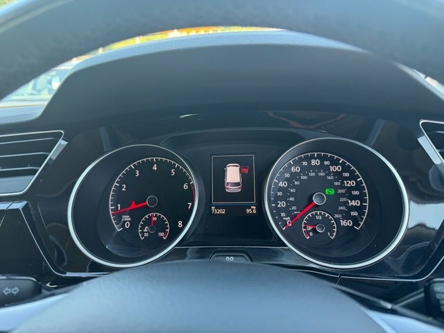 Volkswagen Touran Se Blue #36