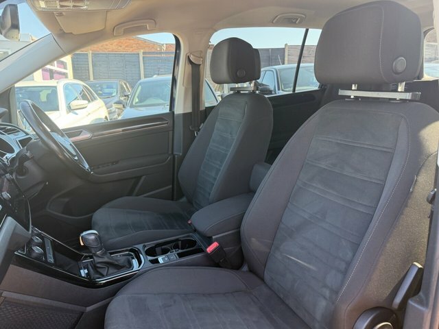 Volkswagen Touran Se Blue #20