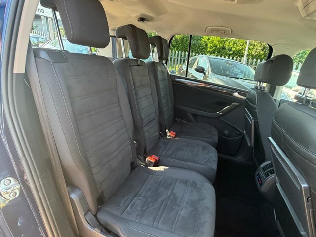 Volkswagen Touran Se Blue #18