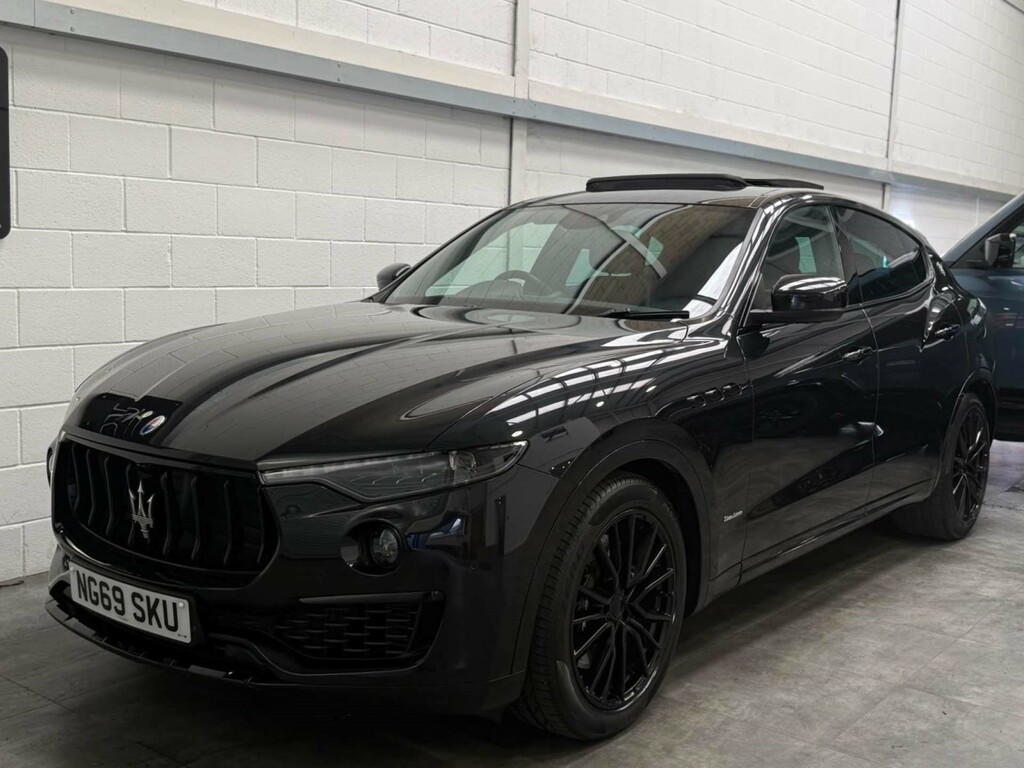 Maserati Levante Levante Granlusso V6 Black #3