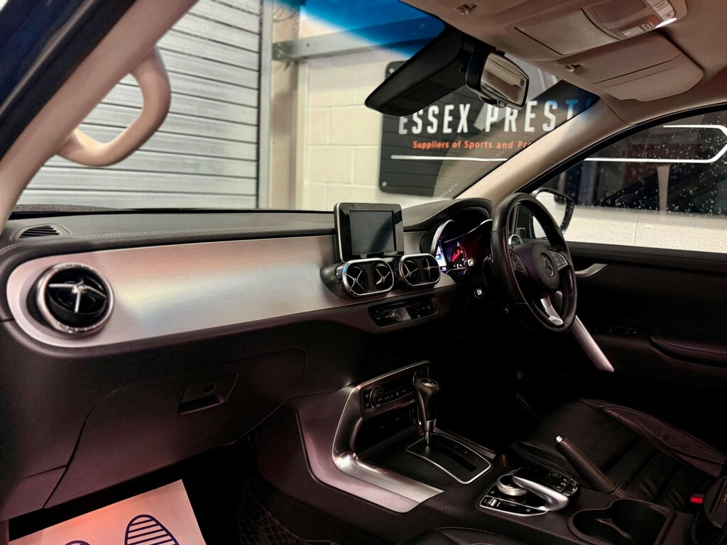 Mercedes-Benz X Class 250D 4Matic Progressive Double Cab Pickup Black #16
