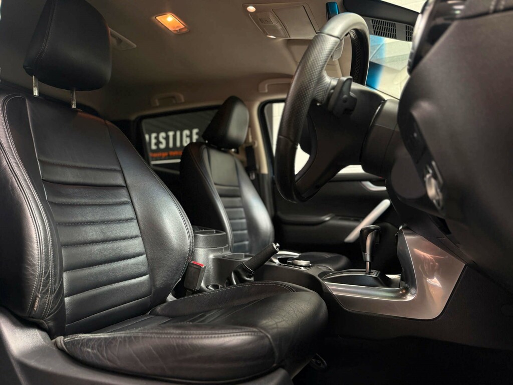 Mercedes-Benz X Class 250D 4Matic Progressive Double Cab Pickup Black #15