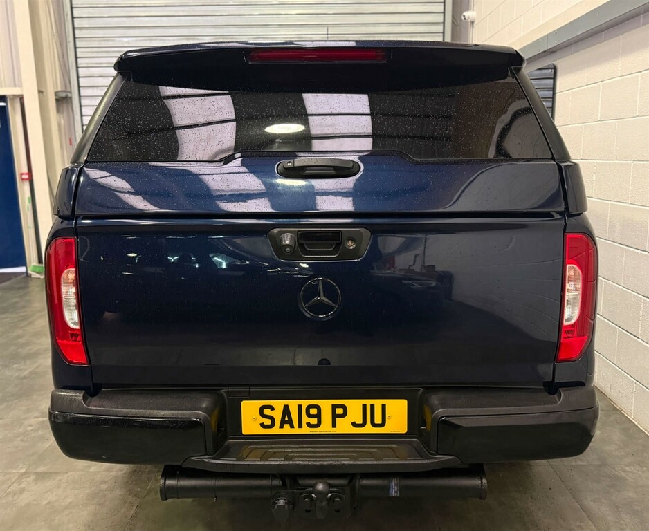 Mercedes-Benz X Class 250D 4Matic Progressive Double Cab Pickup Black #7