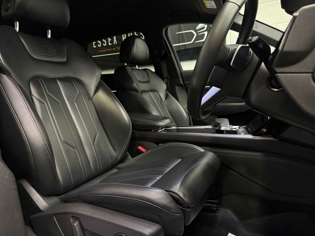 Audi E-tron 230Kw 50 Quattro 71Kwh Black Edition Black #16