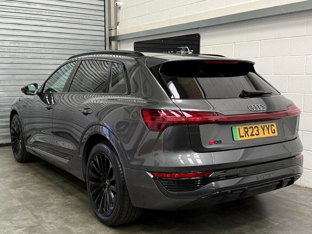 Audi E-tron 230Kw 50 Quattro 71Kwh Black Edition Black #8