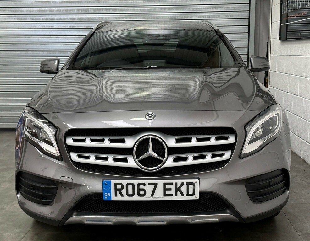 Mercedes-Benz GLA Class Suv Grey #2