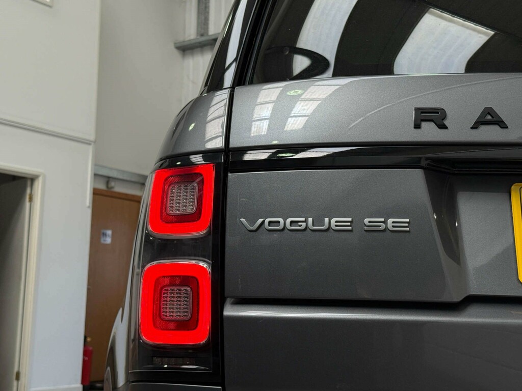 Land Rover Range Rover 2.0 D180 R-dynamic S Black #10