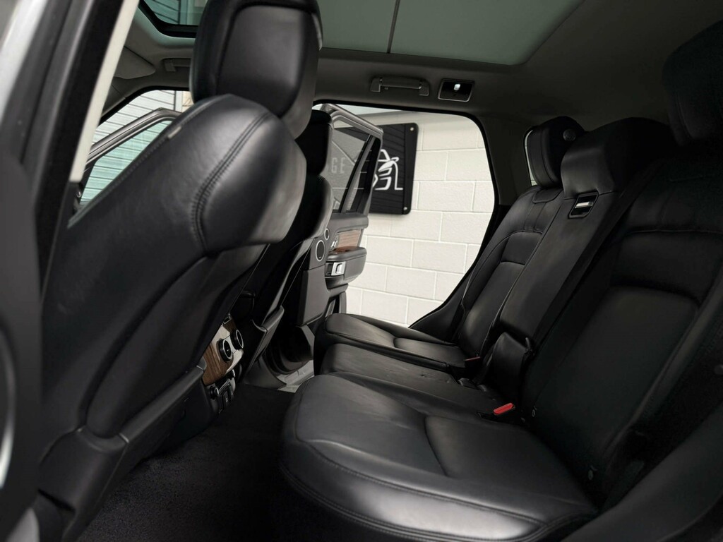Land Rover Range Rover 2.0 D180 R-dynamic S Black #18