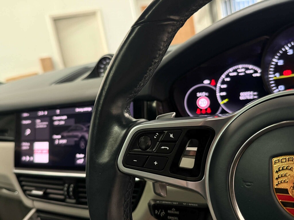 Porsche Cayenne Cayenne V6 Silver #30
